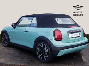 MINI CONVERTIBLE S Exclusive Level 2 - Image 2