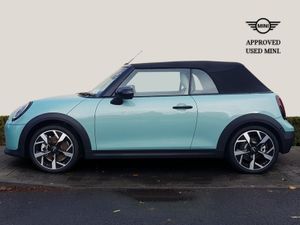 MINI CONVERTIBLE S Exclusive Level 2 - Image 3