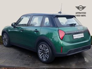 MINI Cooper Classic Level 1 - Image 2