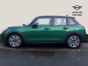 MINI Cooper Classic Level 1 - Image 3