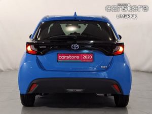Toyota Yaris Luna 1.5 Hybird - Image 4