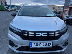 2024 Dacia Sandero TCe 90 Essential - Image 4