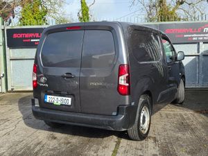 TOYOTA PROACE CITY 1.5L DIESEL 2022 - Image 4