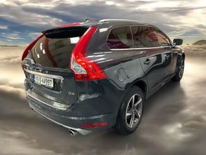 2015 Volvo XC60 D4 (181hp) FWD R-Design - Image 2