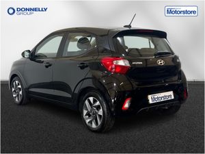 Hyundai i10 Hatchback Advance - Image 2