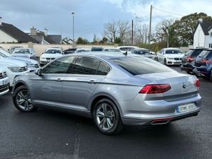 222 VW PASSAT ELEGANCE 2.0 190BHP AUTO - Image 3