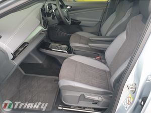 Volkswagen ID.4 261 With 0  Finance PRO Plus 77kw - Image 4