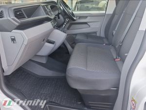 Volkswagen Transporter Huge Spec T6 2.0 TDI 150 B - Image 4