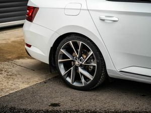 Skoda Superb Sportline 2.0tdi 150BHP 4DR - Image 3