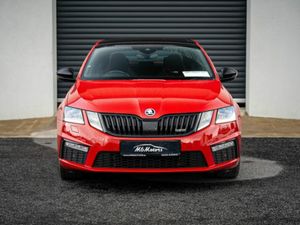 Skoda Octavia VRS TDI DSG *PAN ROOF* - Image 2