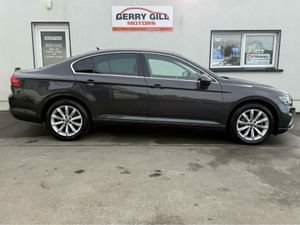 Volkswagen Passat BUSINESS 2.0 TDI 122 4DR AUTOMAT - Image 2