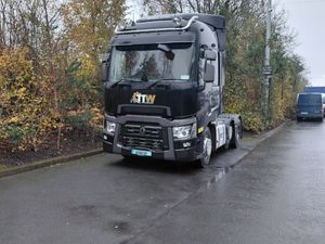 Renault T480 6x2 mid lift for sale - Image 2