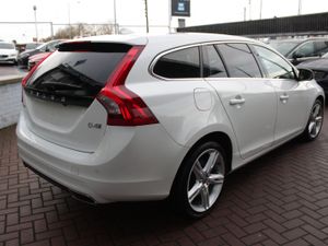 2.0D4 SE LUXURY DELUXE 5DR ESTATE AUTOMATIC - Image 4
