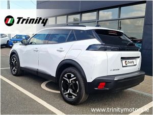 Peugeot 2008 DIRECTORS CAR ** ELECTRIC 156BHP ** 5 - Image 3