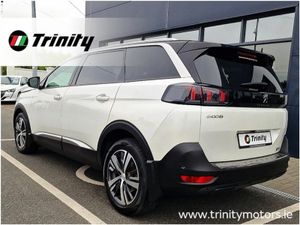 Peugeot 5008 ONE OWNER ** 1.5 BLUEHDI ** 130BHP ** - Image 3