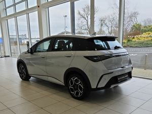 BYD DOLPHIN Comfort 60.4kWh 427km HEAT PUMP INCLUD - Image 3