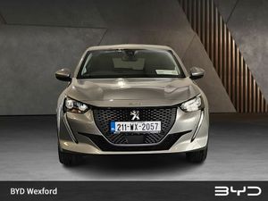 Peugeot 208 Electric 136 bhp (50 kWh) Allure - Image 3