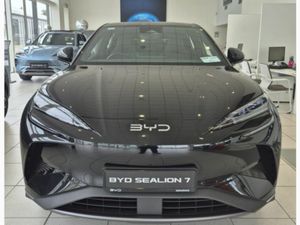 BYD SEALION 7 DESIGN AWD 530BHP HEAT PUMP 456KM RA - Image 2