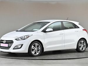 Hyundai i30 1.6 CRDI DELUXE 6SPD **REVERSE CAM**DI - Image 4