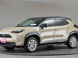 Toyota Yaris Cross 1.5 HYBRID **BI-TONE ROOF**9"AN - Image 4