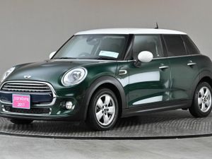 Mini Cooper 1.5 COOPER AUTO 5DR **REVERSE CAM**PAR - Image 3