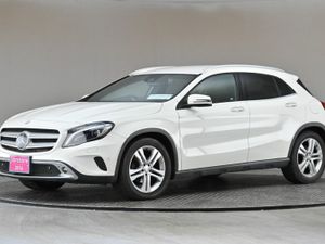 Mercedes-Benz GLA GLA 180 **FULL LEATHER**POWERED - Image 4