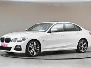 BMW 3-Series 330E M SPORT PHEV ** SUNROOF ** FULL - Image 4