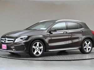 Mercedes-Benz GLA GLA 180 **AMG LINE**LEATHER SPOR - Image 4
