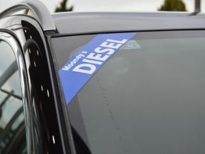 Nissan Qashqai 1.5 DSL SV PREMIUM - Image 4