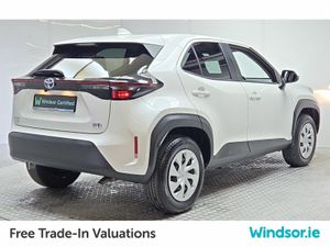 Toyota Yaris Cross 1.5 Hybrid CVT - Image 3