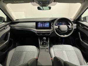 Skoda Octavia Selection+ 2.0TDI 115BHP - Reversing - Image 4