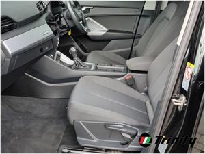 Audi Q3 ** Q3 ** TECHNIK ** 45 TFSI ** PHEV ** STU - Image 4