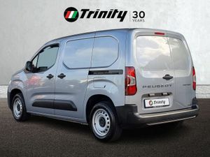 Peugeot Partner ** PRO PLUS ** 1.5 HDI ** 100BHP * - Image 3