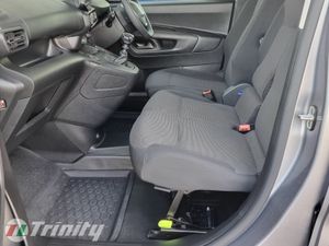 Peugeot Partner ** PRO PLUS ** 1.5 HDI ** 100BHP * - Image 4