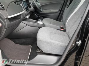 Renault Zoe ** R110 ** 50kwh ** ICONIC ** STUNNING - Image 4