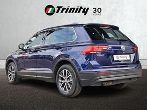 Volkswagen Tiguan ** COMFORTLINE** SUNROOF ** 2.0 - Image 3