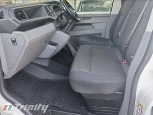 Volkswagen Transporter ** HUGE SPEC ** T6 ** 2.0 T - Image 4