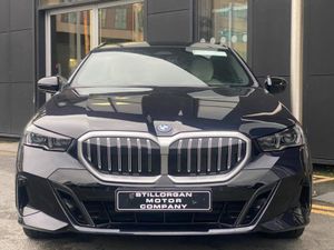 BMW 5-Series Touring 530e M-Sport Auto (PHEV) - Image 2