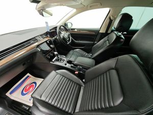 Volkswagen Passat 2.0 TDI Elegance Line Automatic, - Image 4
