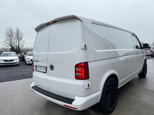 VERY LOW MILEAGE 2019 VW TRANSPORTER - Image 4