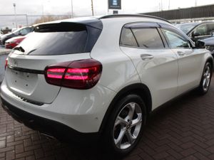 MERCEDES BENZ GLA180 AMG-LINE 5DR ESTATE AUTOMATIC - Image 4