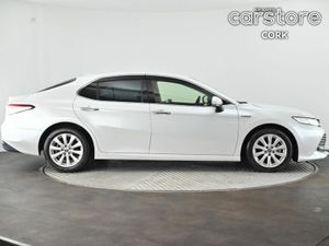 Toyota Camry 2.5 Hybrid Auto - Image 2