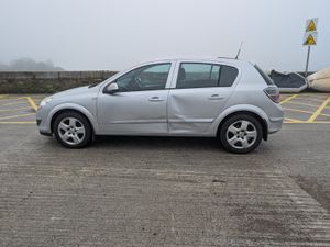 Opel Astra 1.4 Petrol 2008 - Image 4