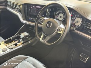 Volkswagen Touareg Diesel Estate R-Line - Image 4