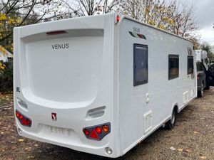Lunar Venus 6 Berth Fixed Bunkbed Caravan - Image 3
