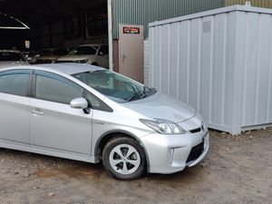 152 Toyota Prius NCT 2027 very clean car - Image 2