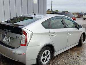 152 Toyota Prius NCT 2027 very clean car - Image 3