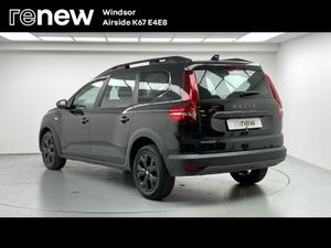 Dacia Jogger 7 Seater TCe 110 Extreme SE - Image 4