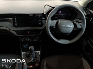 Skoda Fabia FABIA ESSENCE 1.0MPI 80HP - Image 4