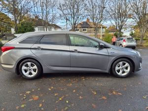 Stunning Hyundai i40 2013 MONTH END SALE !!!! - Image 4